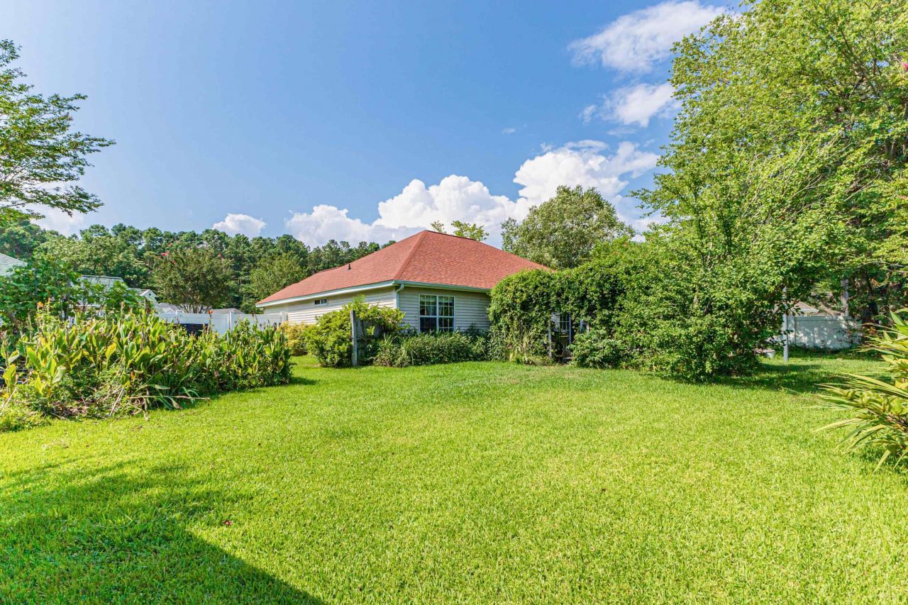 105 Old Carriage Ct. Photo 32