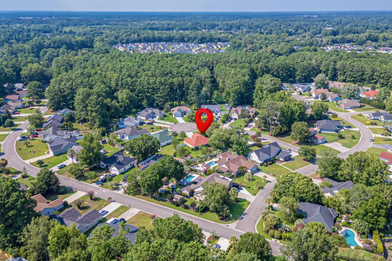 105 Old Carriage Ct. Photo 35