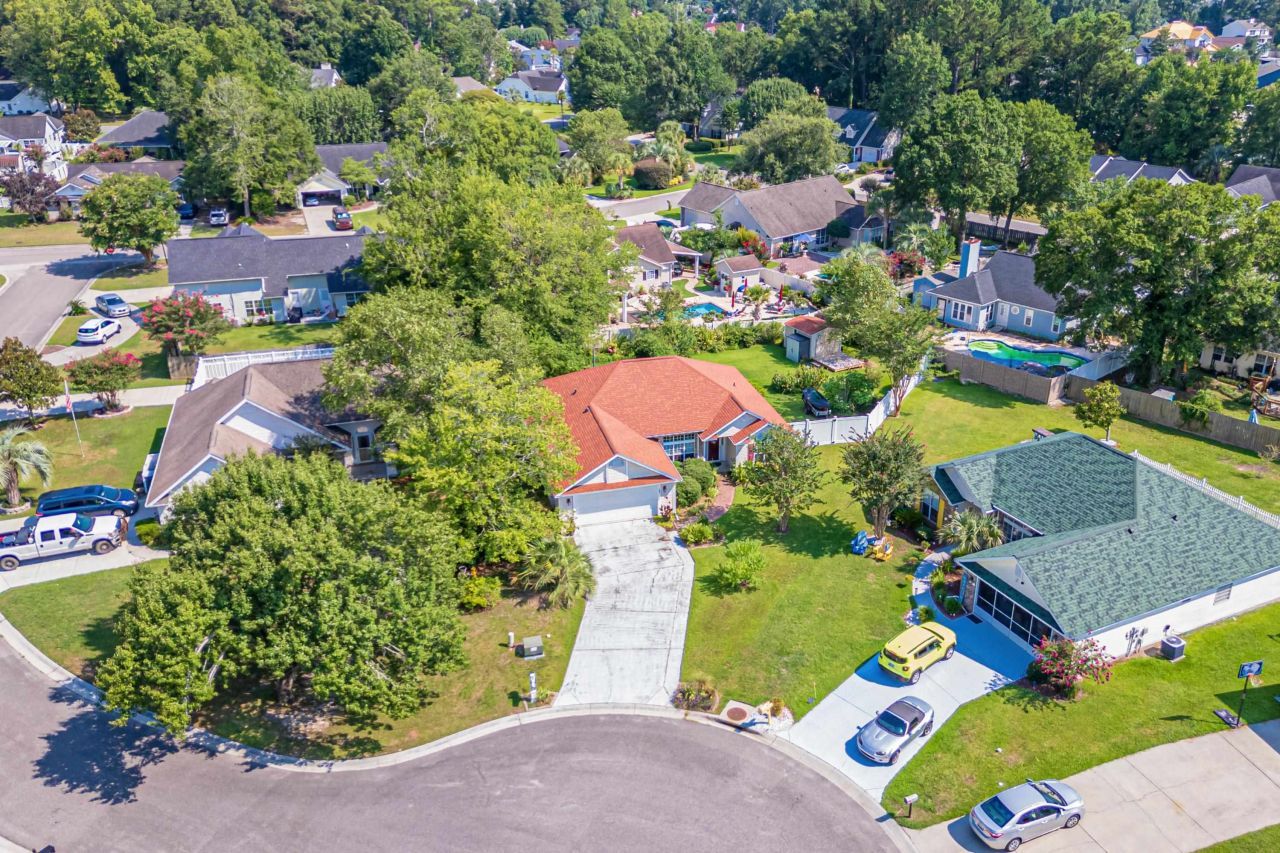 105 Old Carriage Ct. Photo 37