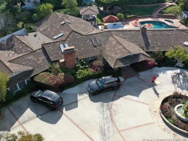 17 Eastfield Dr, Rolling Hills, CA 90274