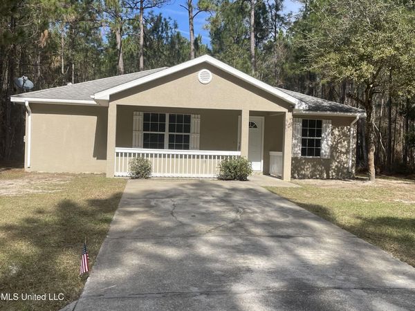 6098 W Ridley Street, Bay Saint Louis, MS 39520