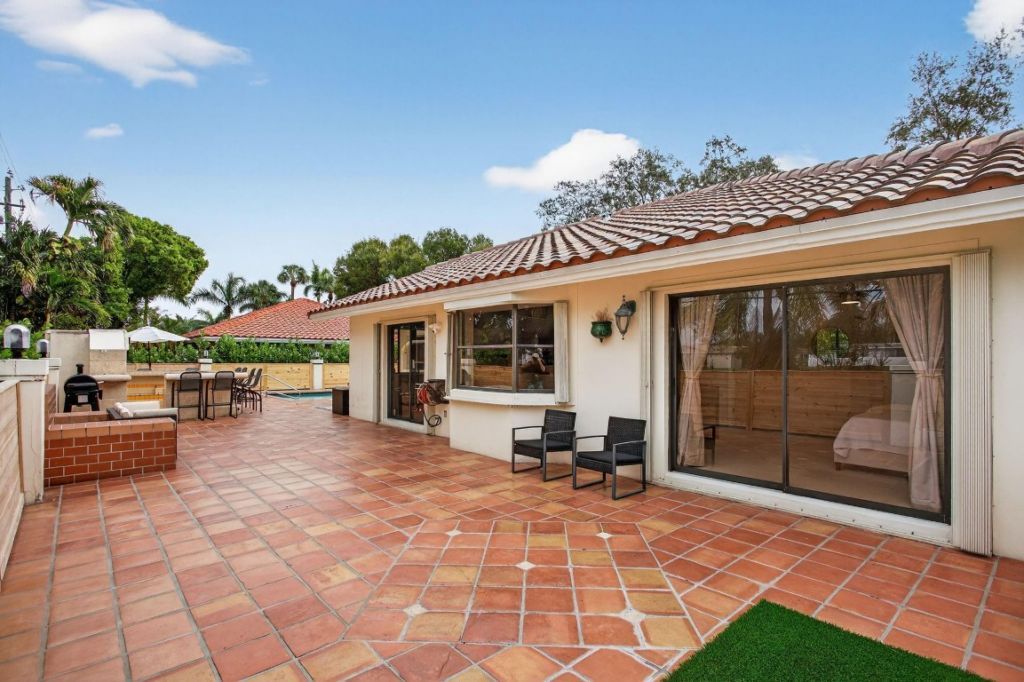 2689 Oak Tree Dr, Fort Lauderdale, FL 33309 Photo