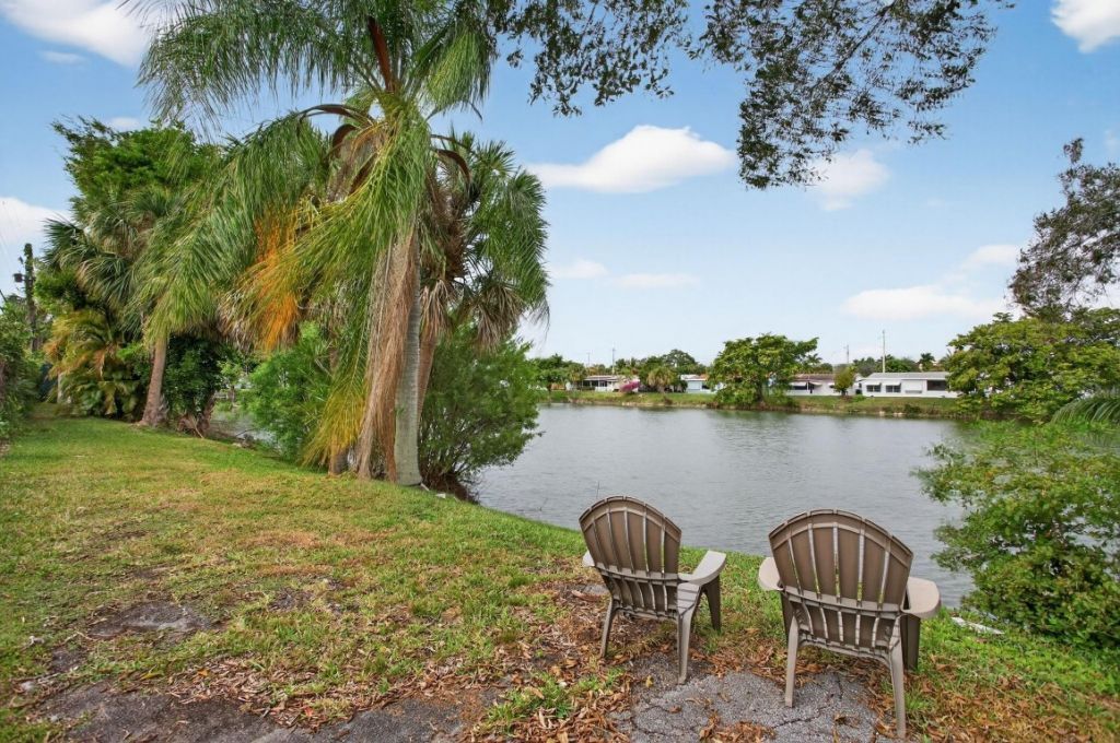 2689 Oak Tree Dr, Fort Lauderdale, FL 33309 Photo