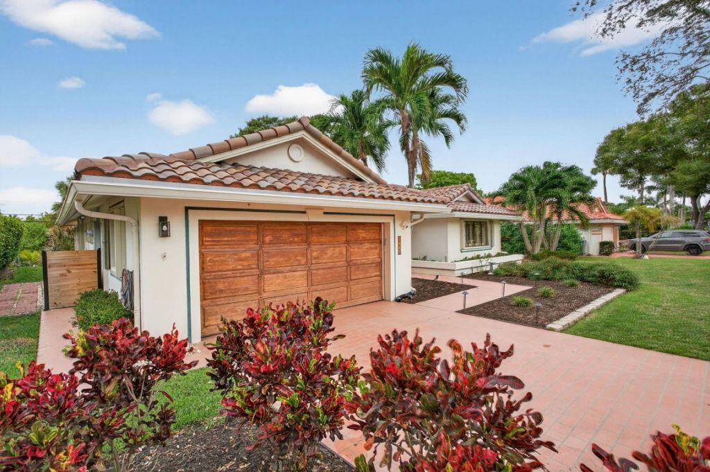 2689 Oak Tree Dr, Fort Lauderdale, FL 33309 Photo