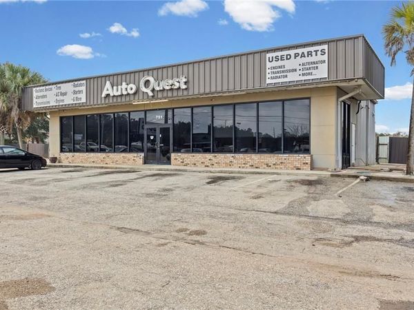 751 Schillinger Road N, Mobile, AL 36608