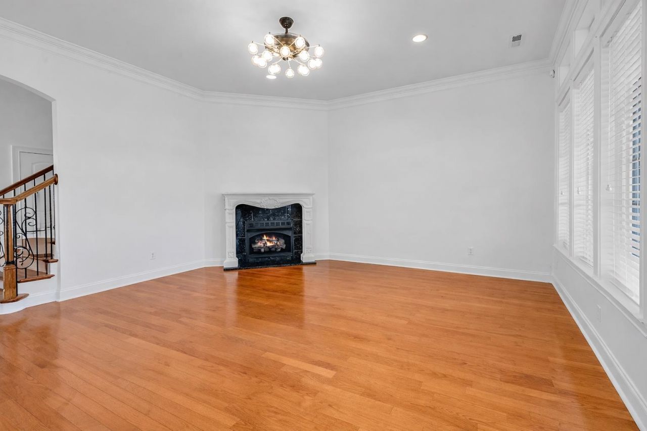 1019 Bluffview Dr. Photo 16