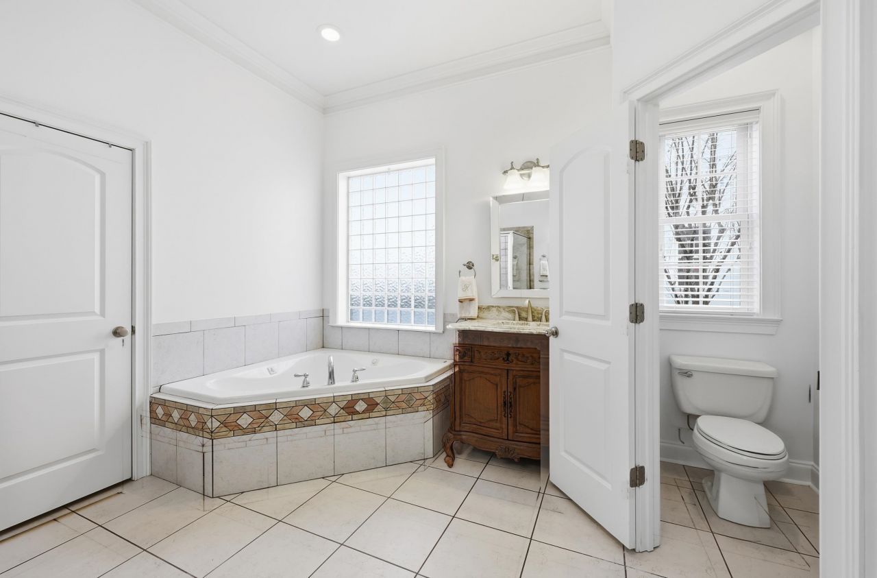 1019 Bluffview Dr. Photo 19