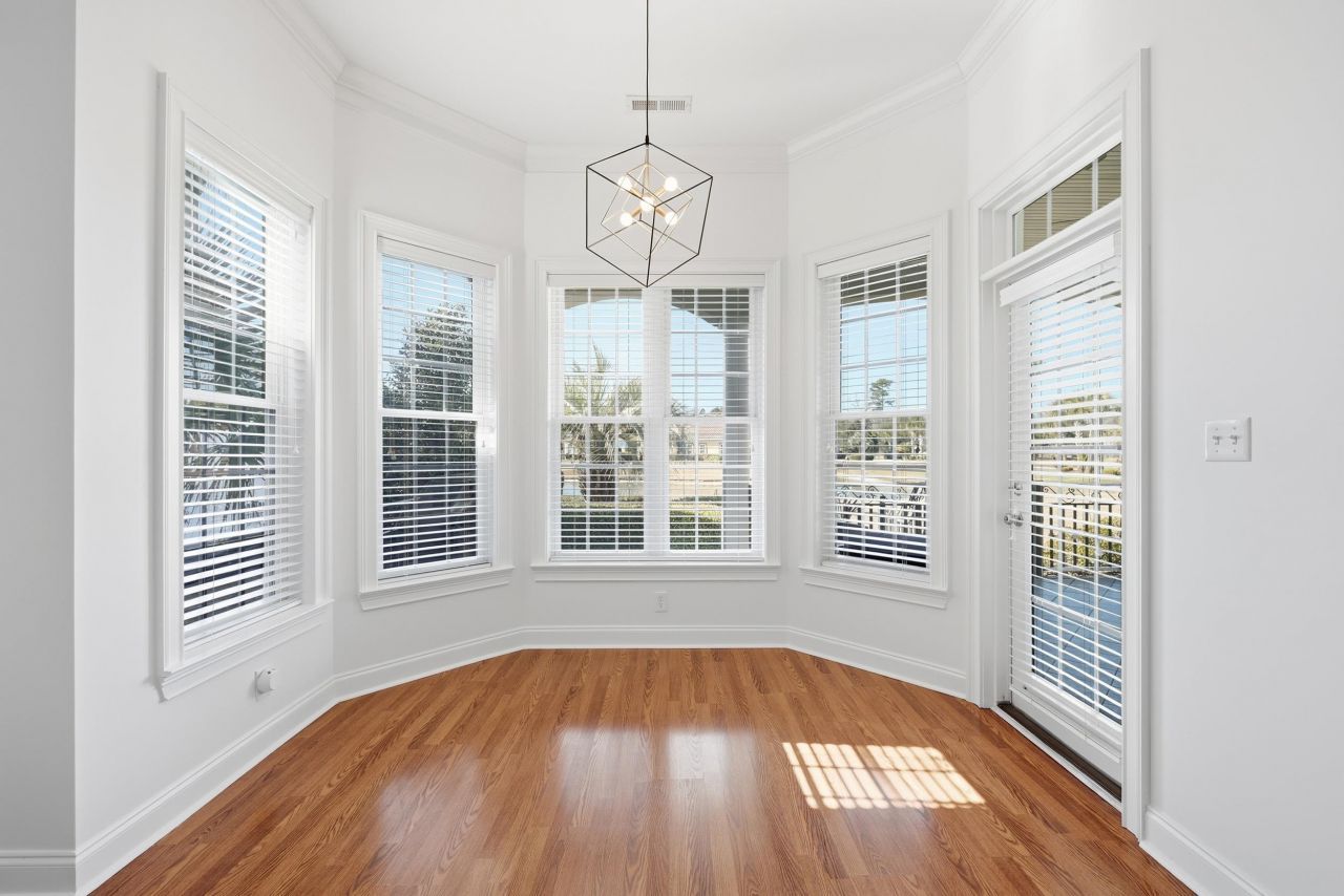 1019 Bluffview Dr. Photo 8