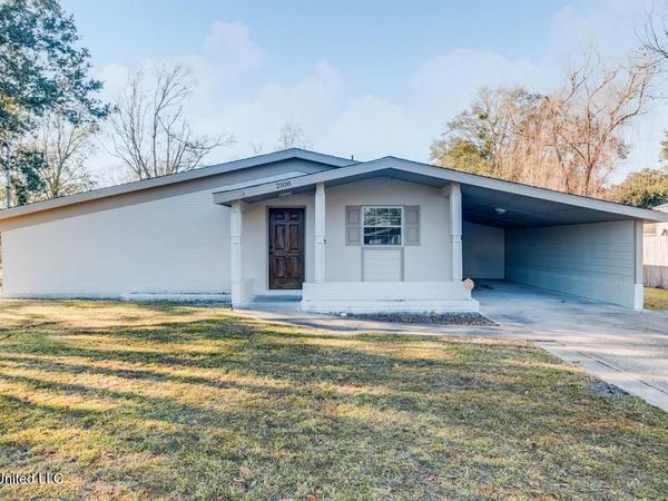 2108 Glendale Street, Pascagoula, MS 39567