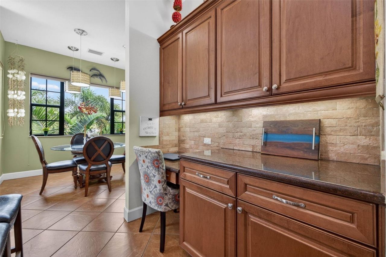 4401 38th Street S, Saint Petersburg, FL 33711 Photo