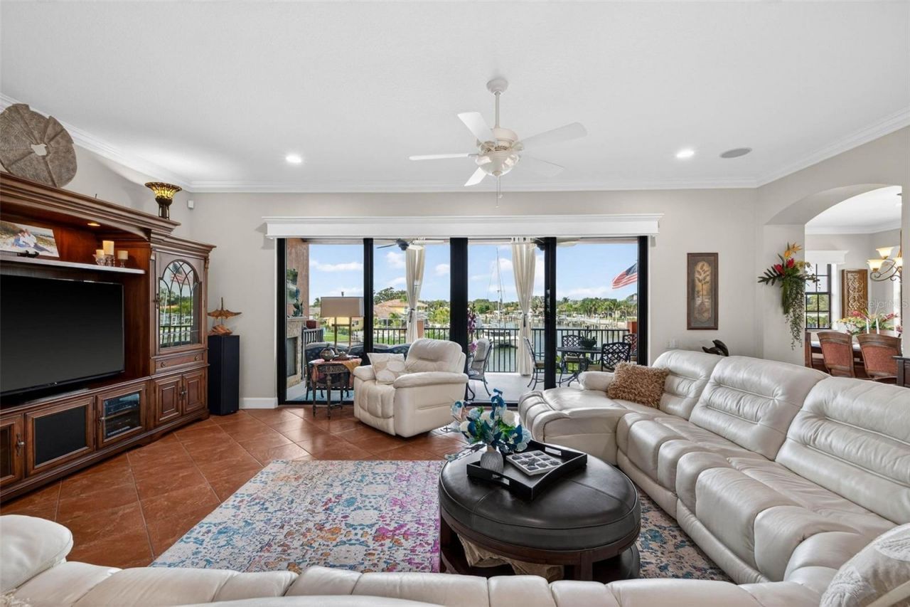 4401 38th Street S, Saint Petersburg, FL 33711 Photo