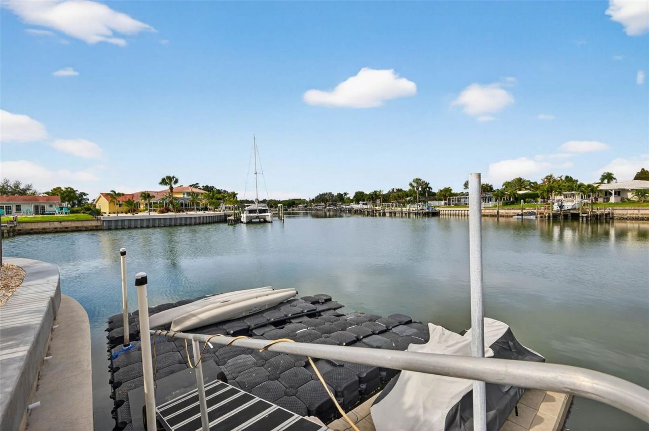 4401 38th Street S, Saint Petersburg, FL 33711 Photo