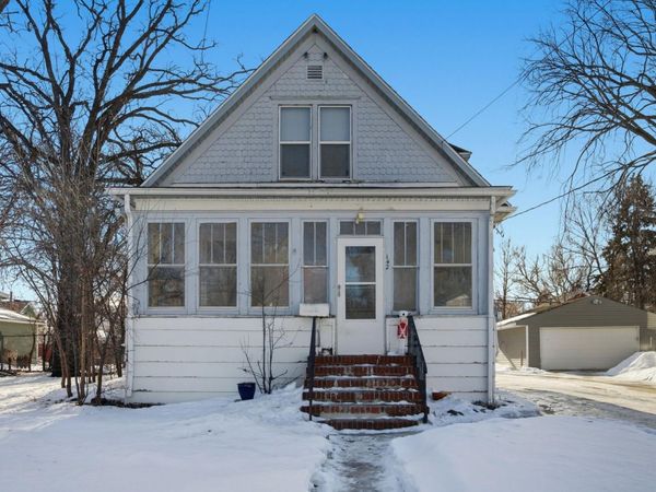 1422 8th Avenue S, Fargo, ND 58103