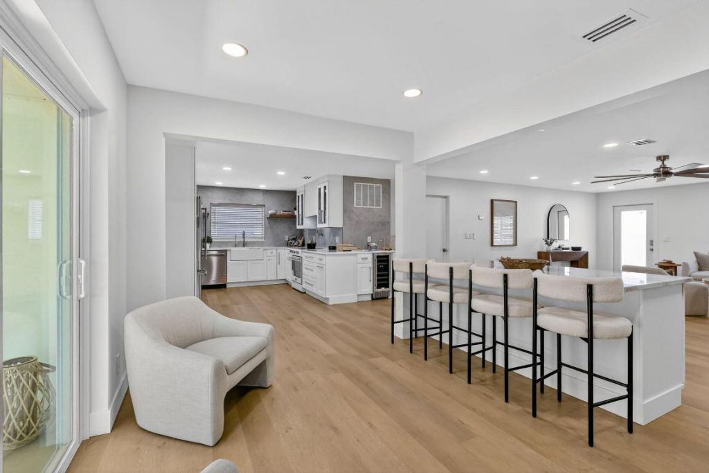 2206 SW 20th Way, Boynton Beach, FL 33426 Photo