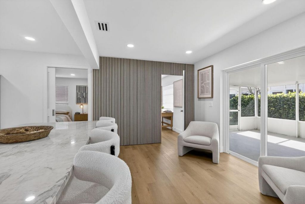 2206 SW 20th Way, Boynton Beach, FL 33426 Photo