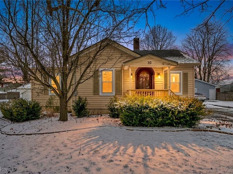 30 E Jay Street, Newton Falls, OH 44444 Photo 1