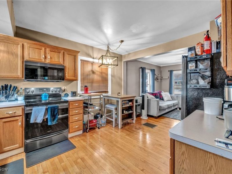 30 E Jay Street, Newton Falls, OH 44444 Photo 6