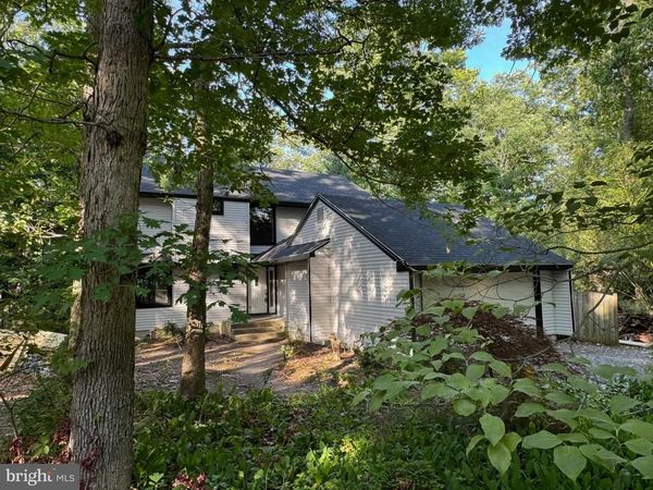 18 FOREST LANE, TABERNACLE, NJ 08088