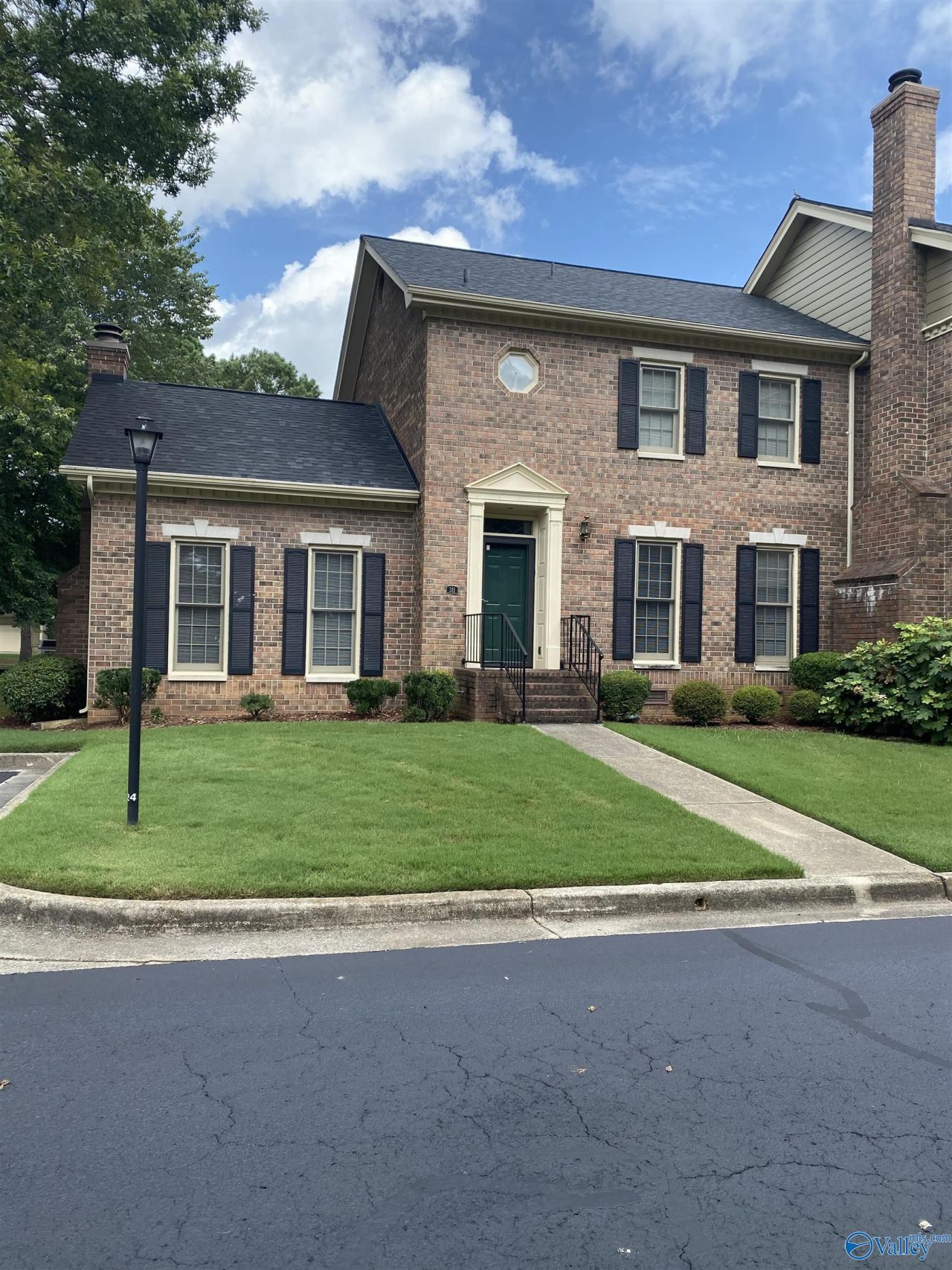 311 Inverness Drive Sw, Huntsville, AL 35802 Main Photo