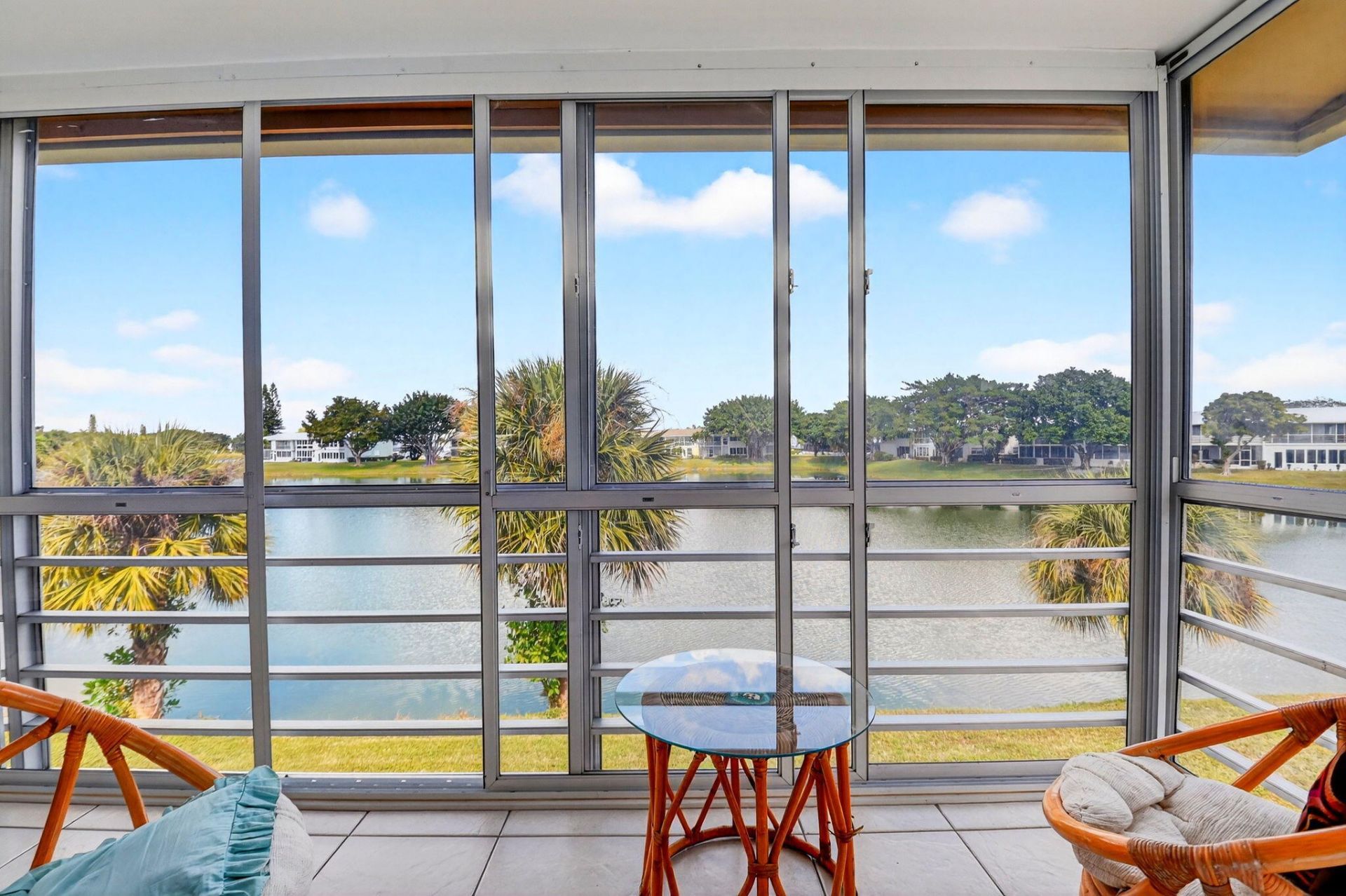209 Somerset K, West Palm Beach, FL 33417 Photo