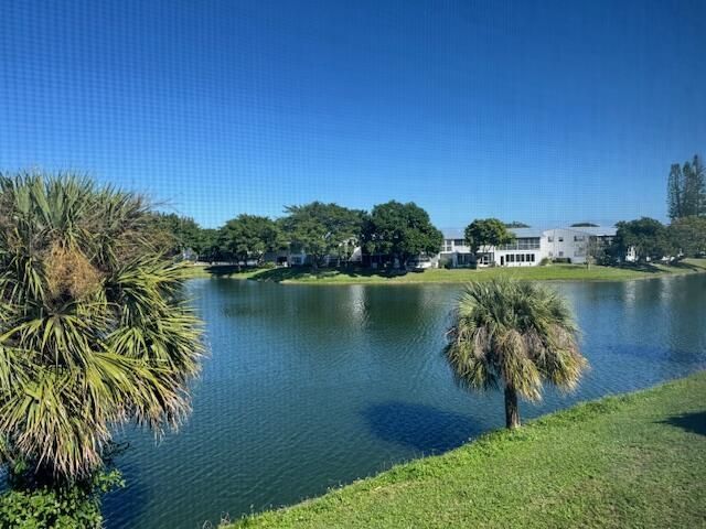 209 Somerset K, West Palm Beach, FL 33417 Photo