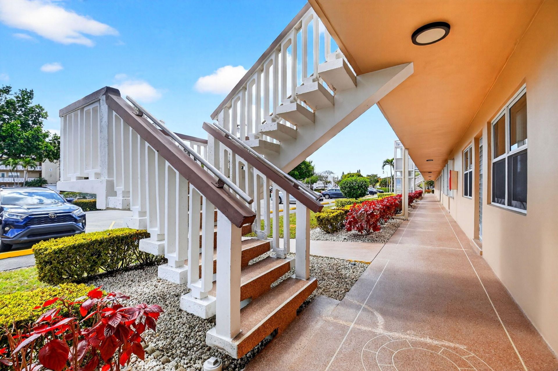 209 Somerset K, West Palm Beach, FL 33417 Photo