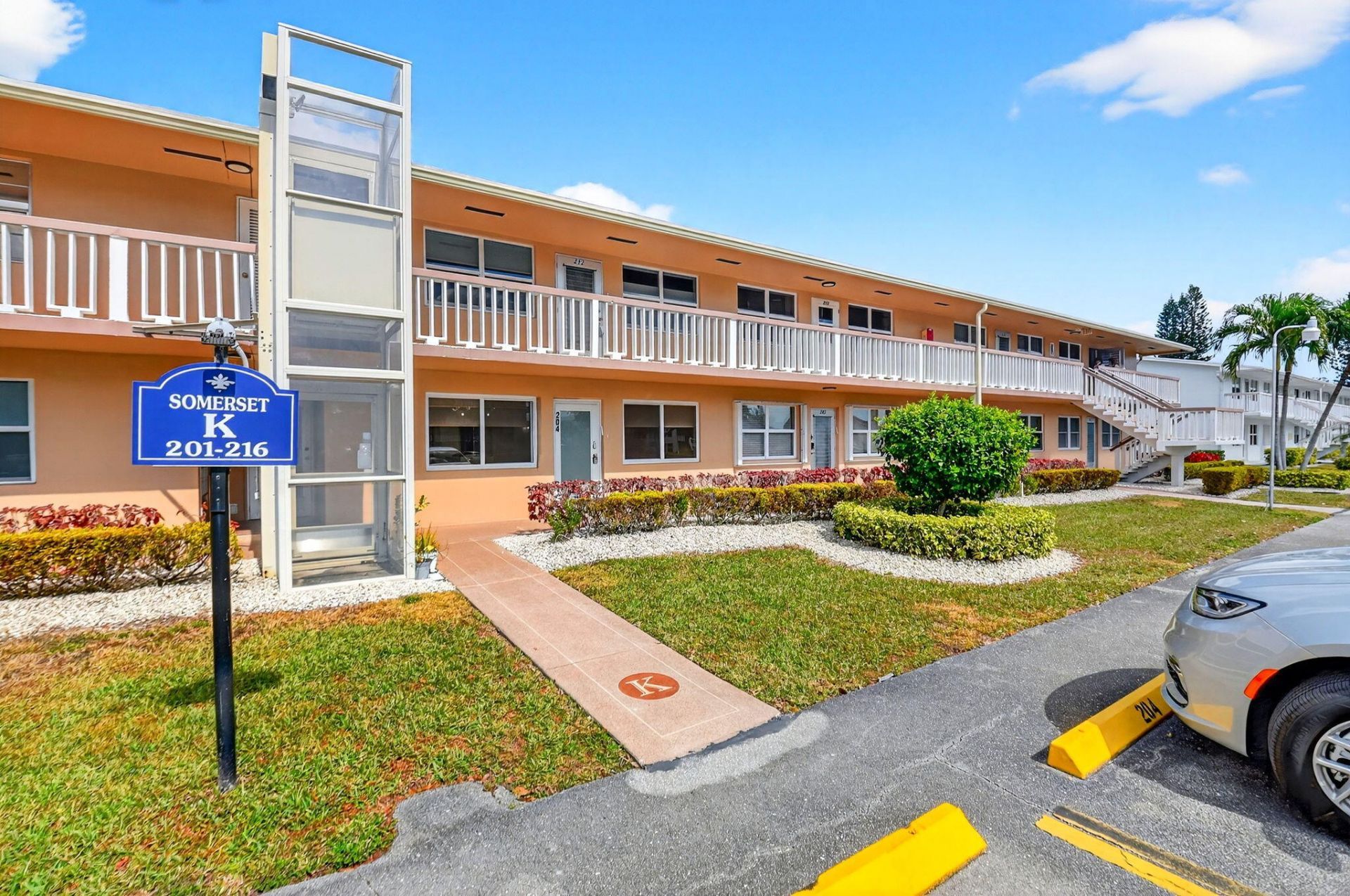 209 Somerset K, West Palm Beach, FL 33417 Photo