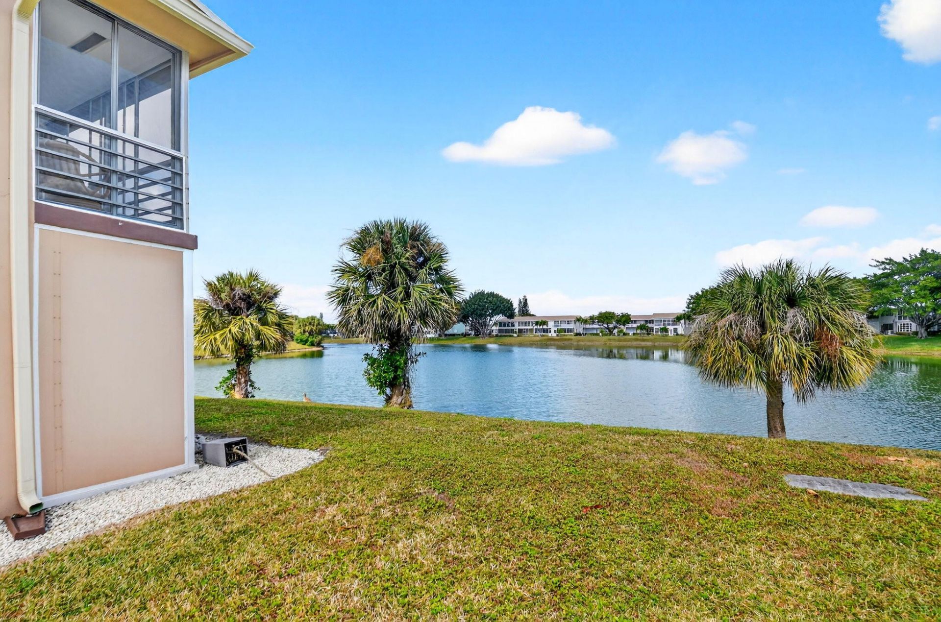 209 Somerset K, West Palm Beach, FL 33417 Photo