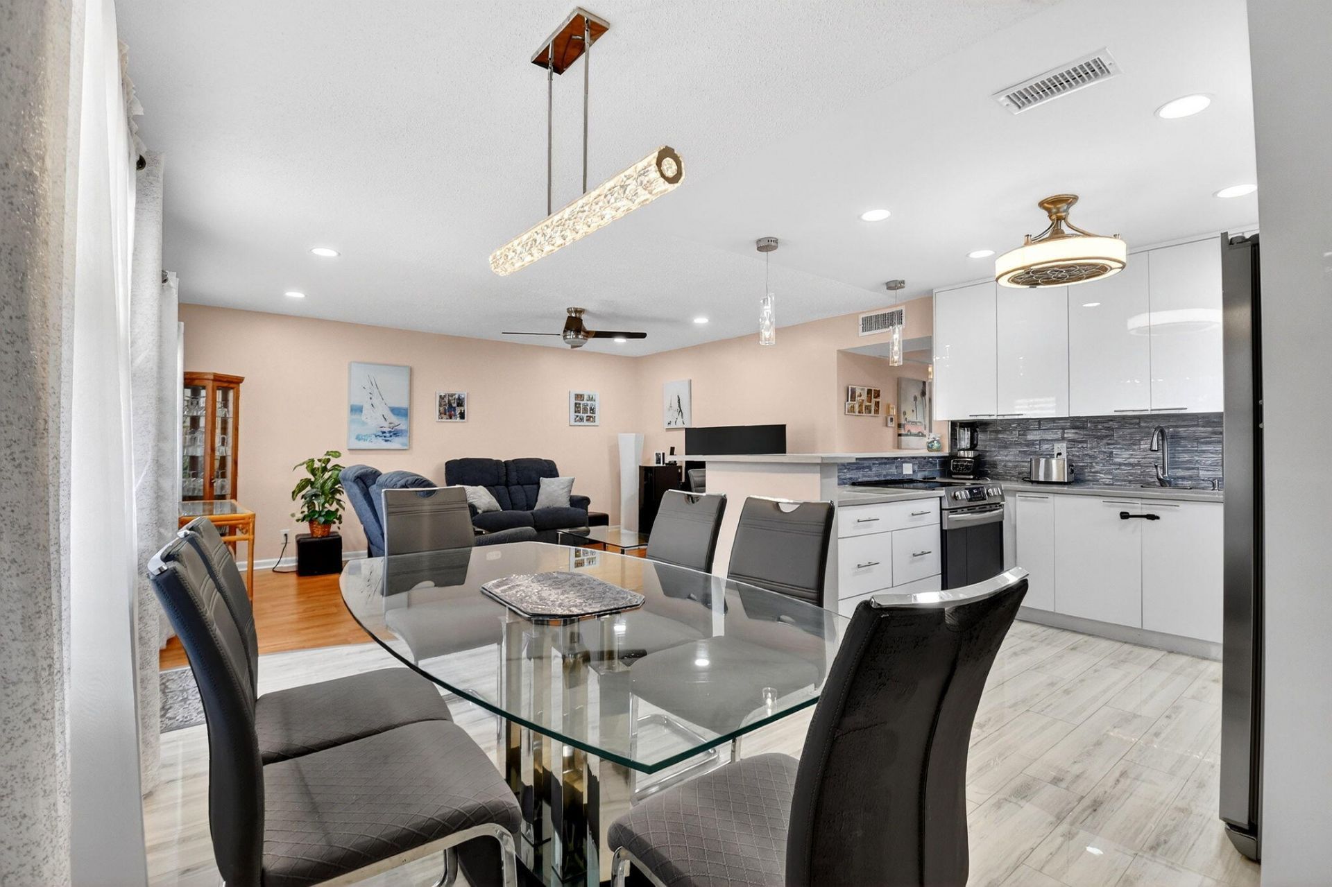 209 Somerset K, West Palm Beach, FL 33417 Photo