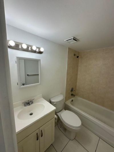 1095 W 77th Street, Unit 311, Hialeah, FL 33014 Photo