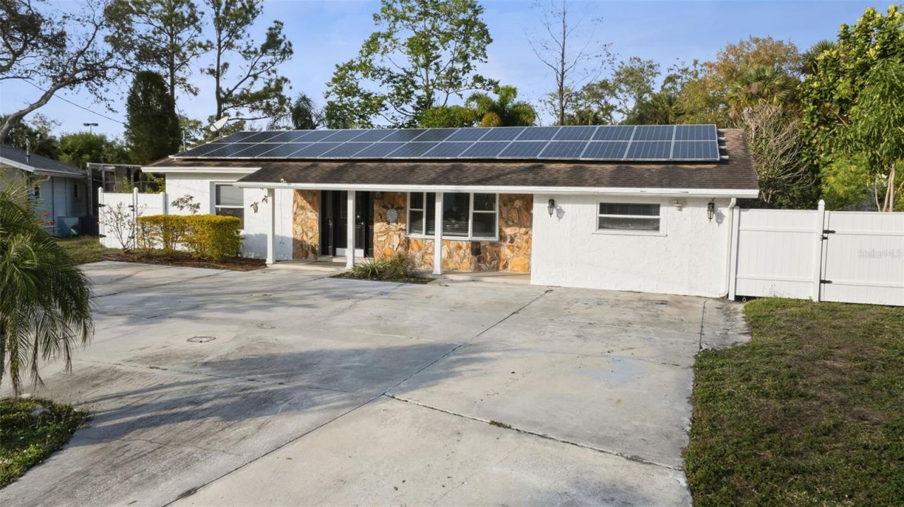 5017 Stolls Avenue, Tampa, FL 33615 Photo