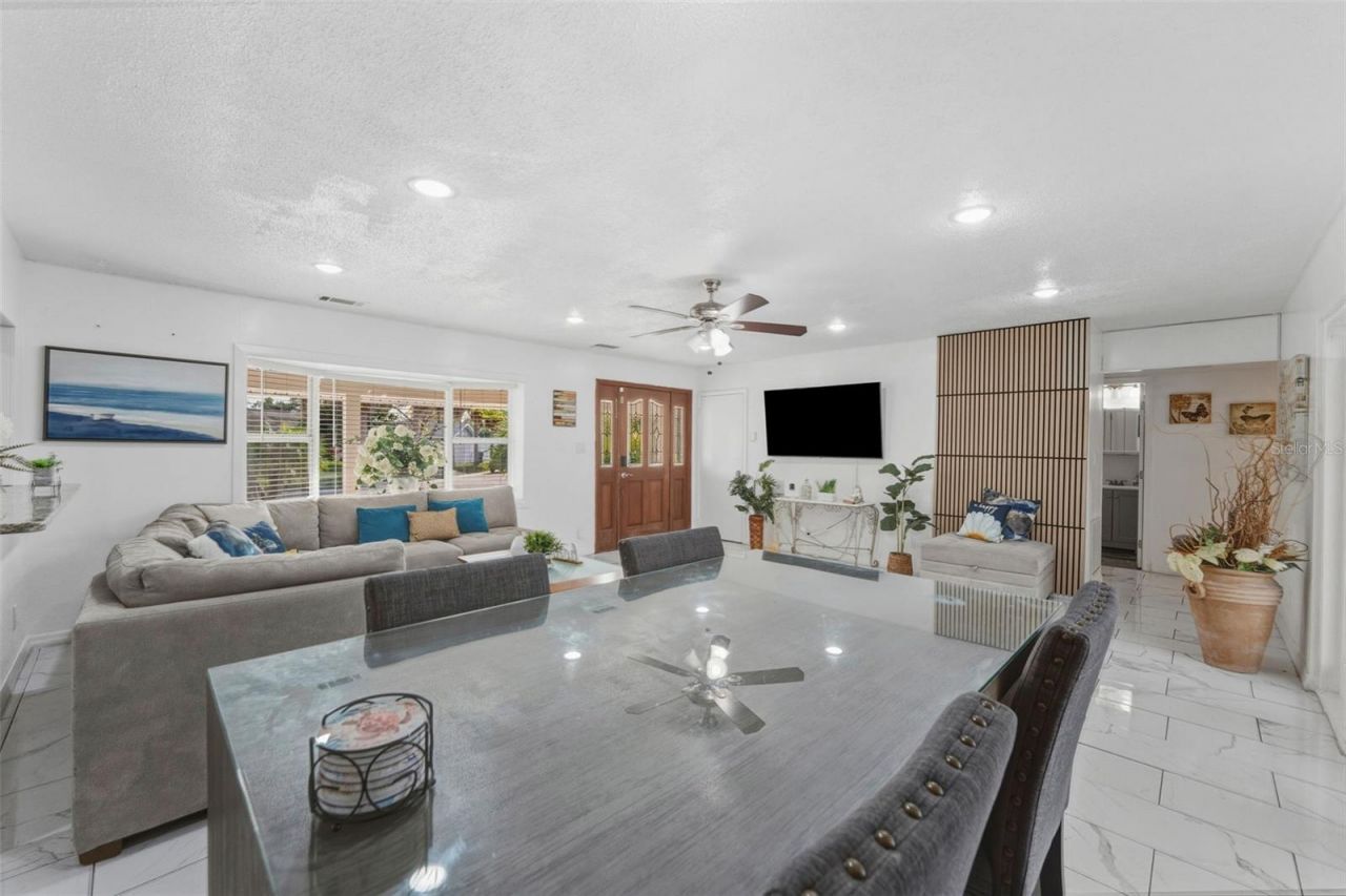 5017 Stolls Avenue, Tampa, FL 33615 Photo
