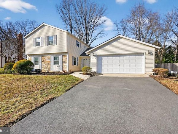 1725 TARRYTOWN AVENUE, CROFTON, MD 21114