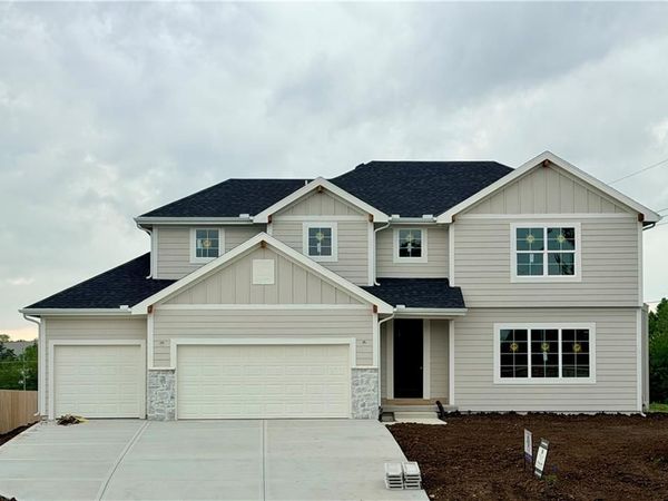 20702 Emerald Street, Spring Hill, KS 66083