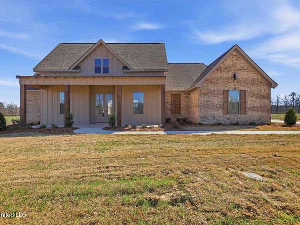 413 Lennon Lane, Brandon, MS 39047