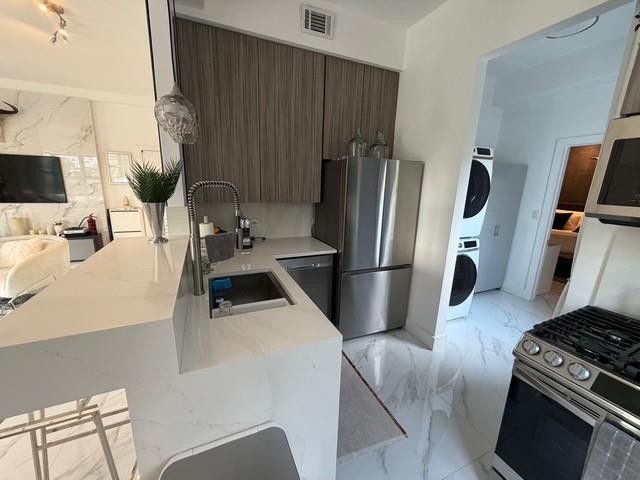 2421 Lake Pancoast Dr, Unit EG, Miami Beach, FL 33140 Photo