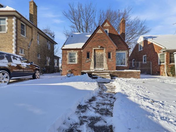 11091 Wilshire Drive, Detroit, MI 48213