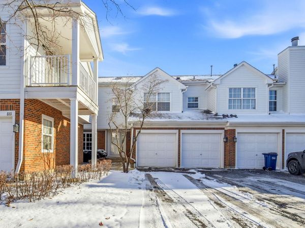 883 Sparta Court, Vernon Hills, IL 60061