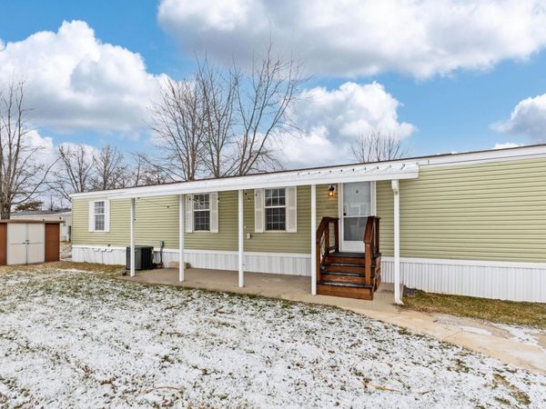 8764 National Road SW, Unit 106, Etna, OH 43062