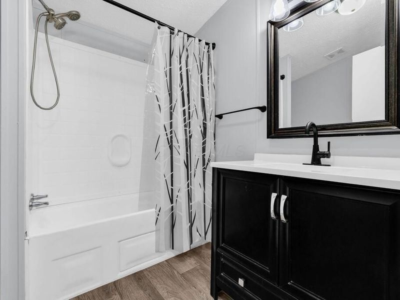 8764 National Road SW, Unit 106, Etna, OH 43062 Photo 17