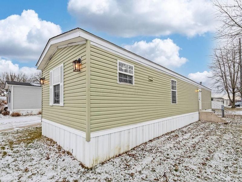 8764 National Road SW, Unit 106, Etna, OH 43062 Photo 25