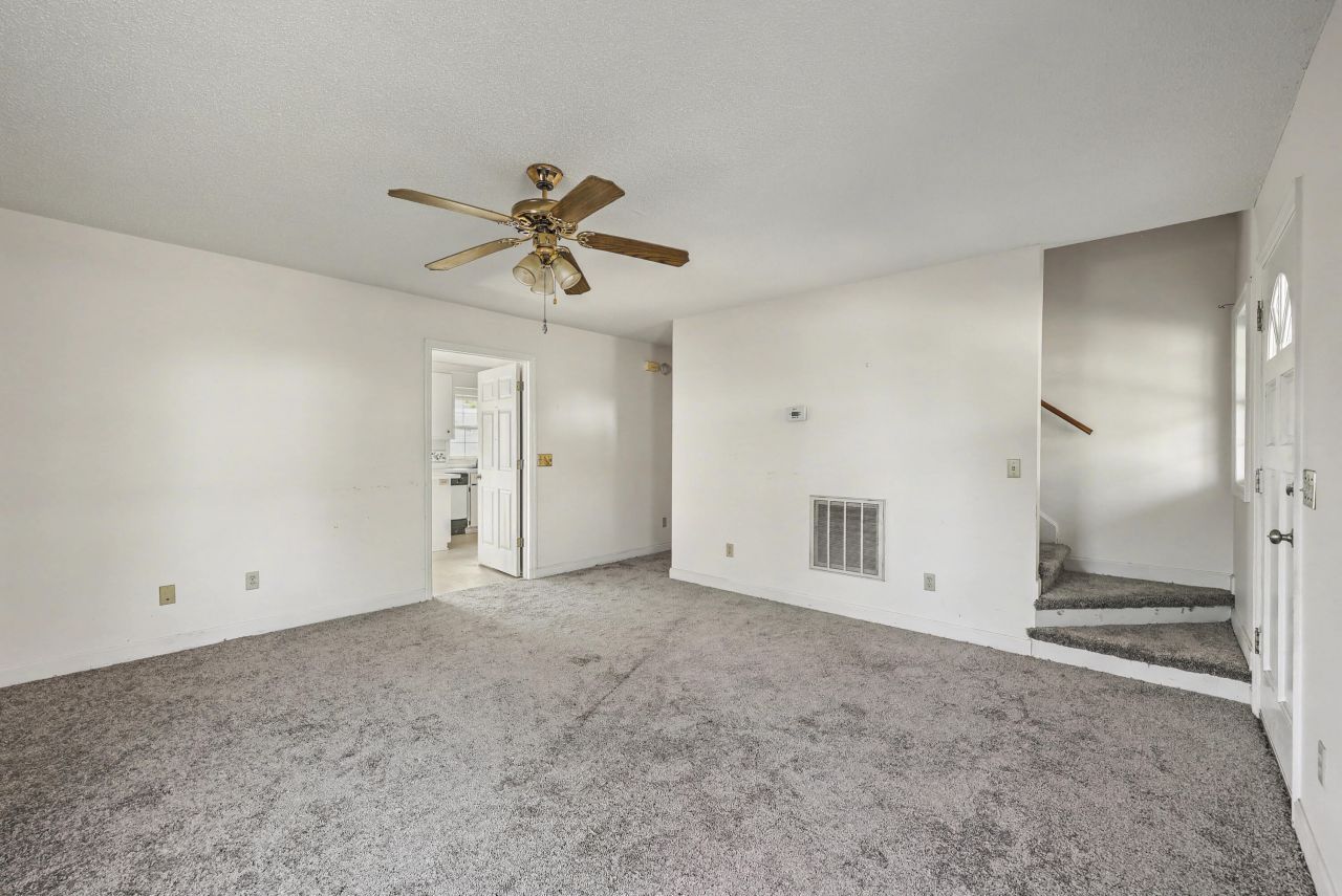 131 S Cove Drive Photo 14