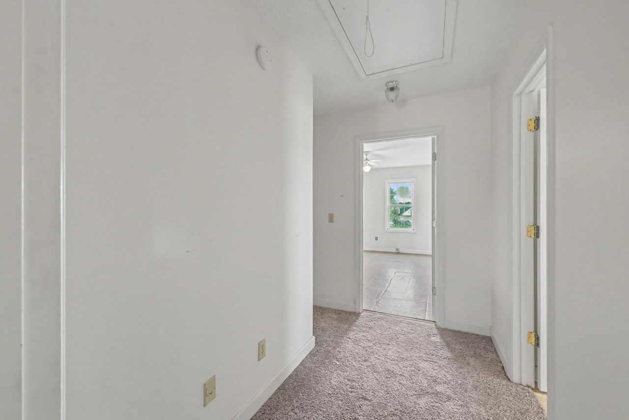 131 S Cove Drive Photo 23