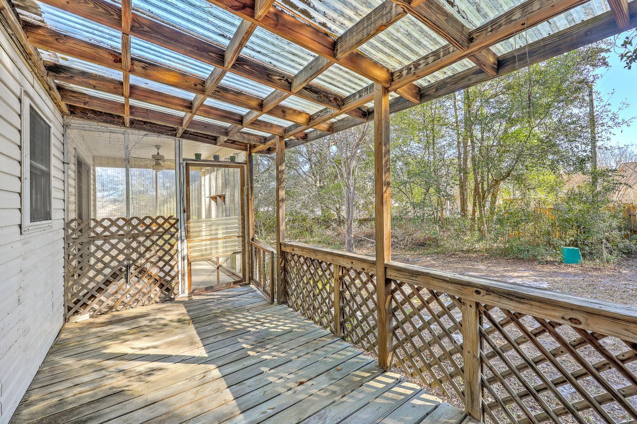 131 S Cove Drive Photo 24