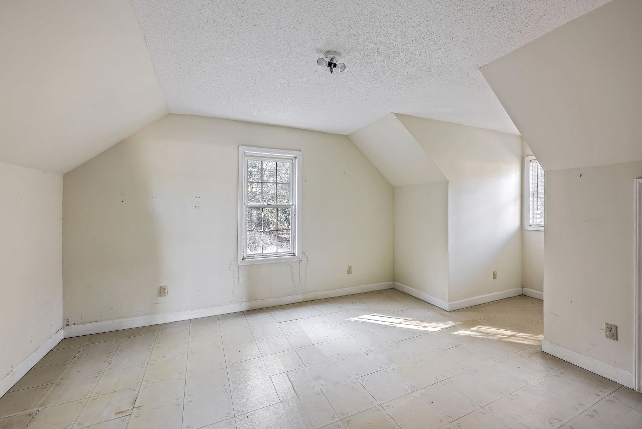 131 S Cove Drive Photo 25