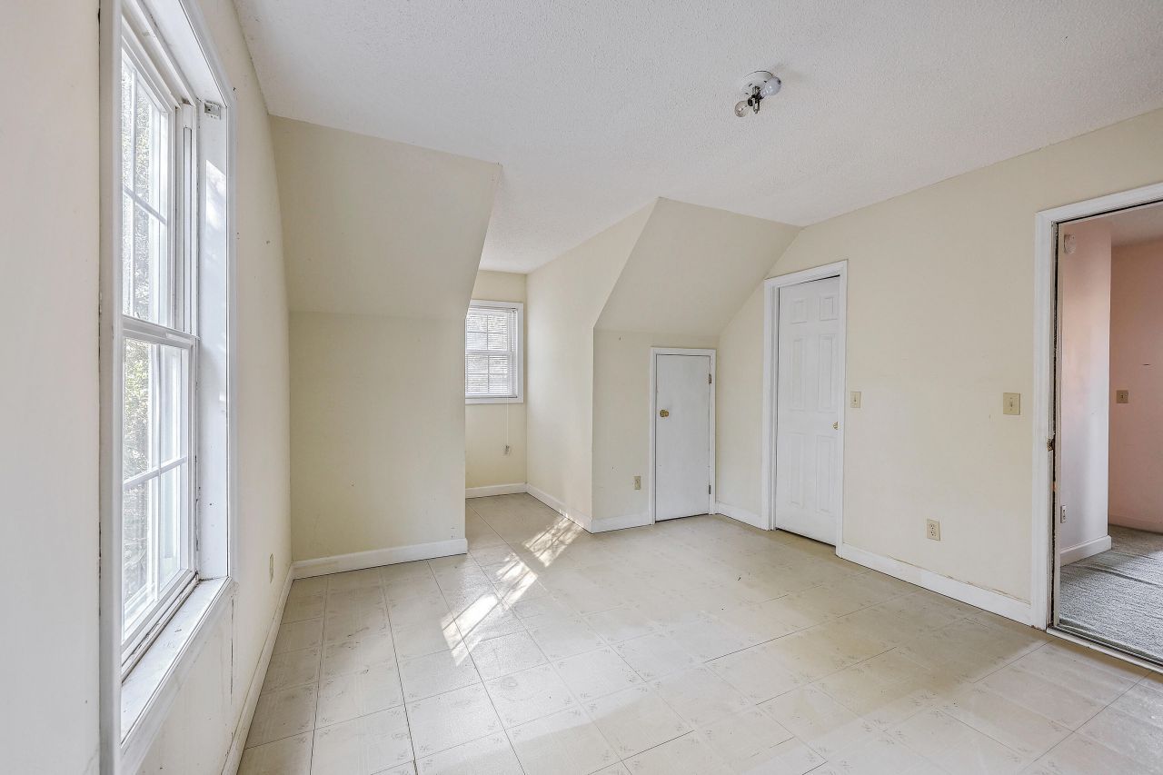 131 S Cove Drive Photo 26