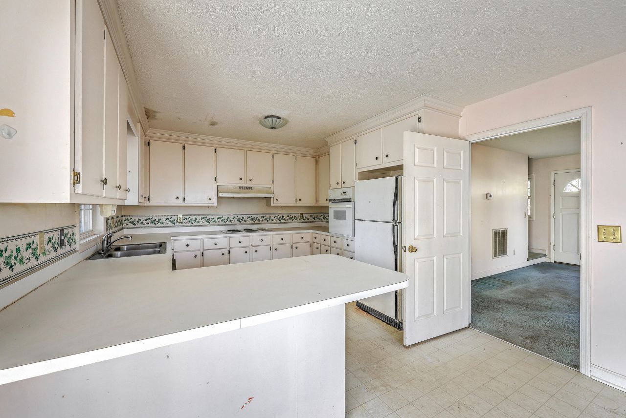 131 S Cove Drive Photo 7