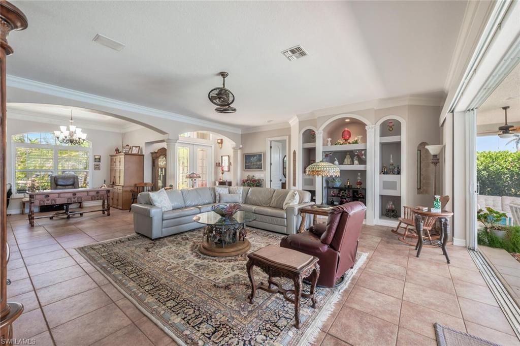 5727 Riverside Dr, Cape Coral, FL 33904 Photo