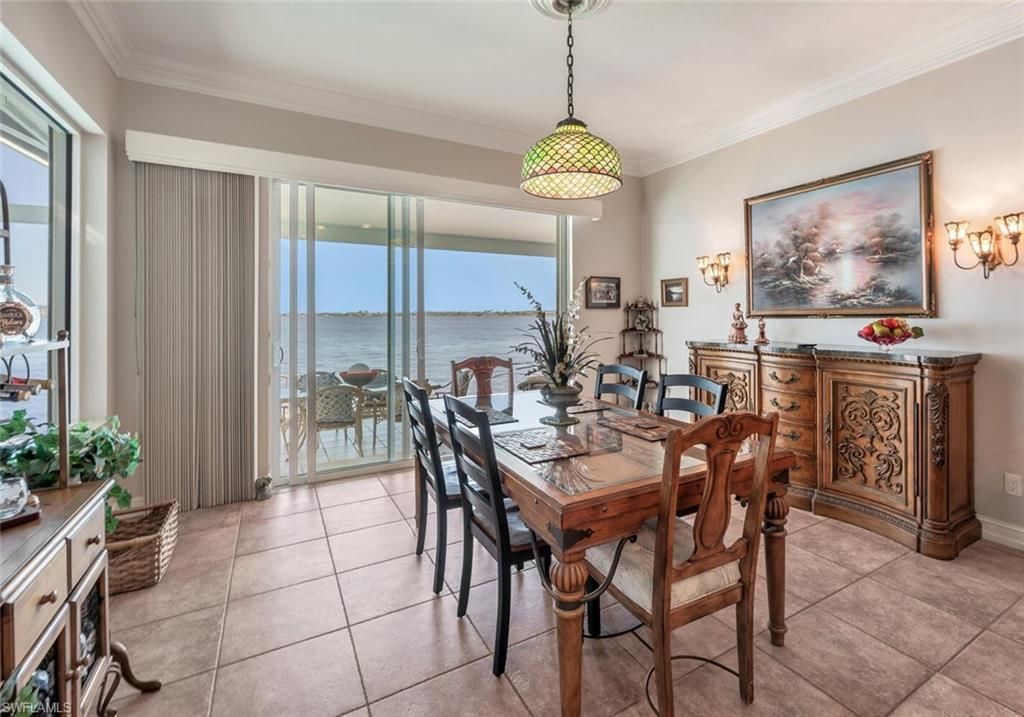 5727 Riverside Dr, Cape Coral, FL 33904 Photo