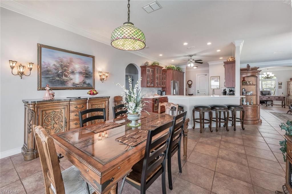 5727 Riverside Dr, Cape Coral, FL 33904 Photo